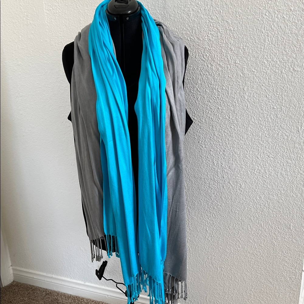 *30% OFF ANY 2 + ITEMS*   Set of 2 soft scarf wraps